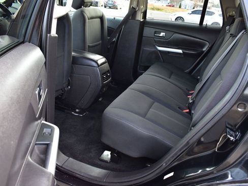 Used 2013 Ford Edge SE image 20
