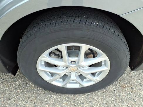 Used 2024 Chevrolet Equinox LT w/ LPO, Floor Liner Package AWD/4WD image 21