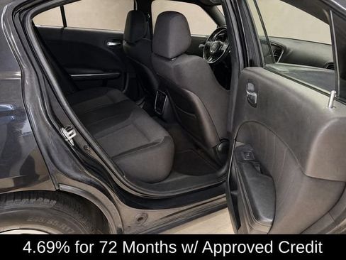 Used 2018 Dodge Charger SXT w/ Travel & Safety Group RWD image 12