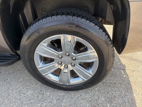 Used 2014 GMC Yukon SLE image 20