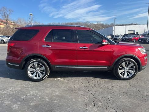 Used 2018 Ford Explorer Limited w/ Equipment Group 301A image 4
