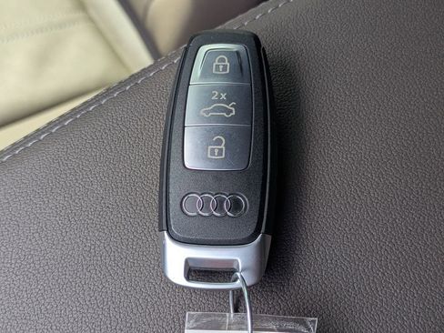 Used 2024 Audi Q4 e-tron Premium Plus AWD/4WD image 92