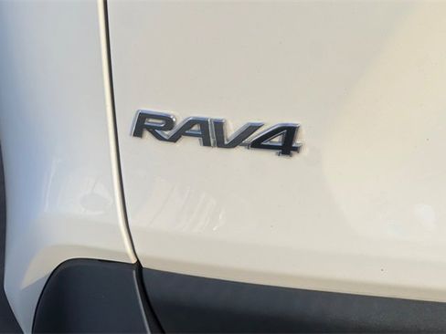 Used 2024 Toyota RAV4 XLE image 37