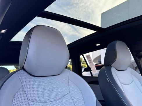 New 2026 Volkswagen Tiguan SE R-Line image 16