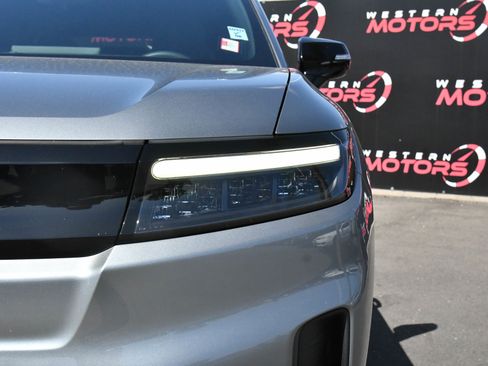 Used 2024 Honda Prologue EX image 11