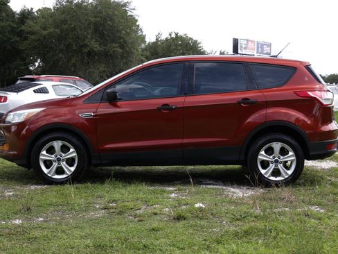 Used 2015 Ford Escape S FWD image 3