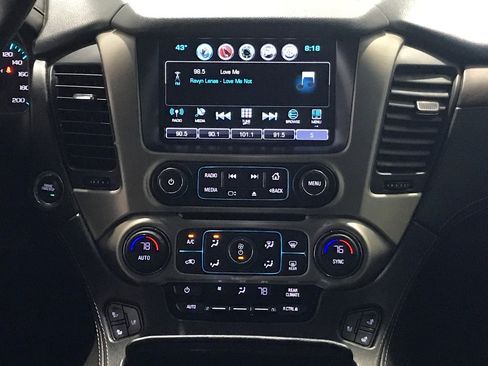 Used 2018 GMC Yukon Denali image 7