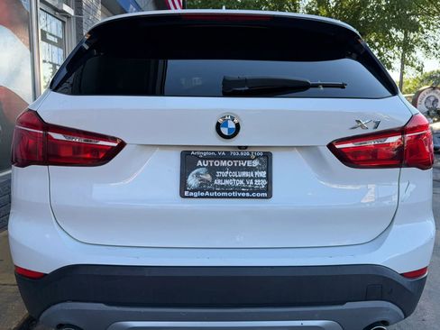 Used 2018 BMW X1 xDrive28i w/ Convenience Package AWD/4WD image 4