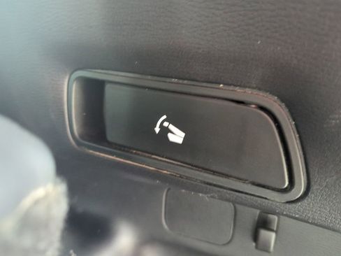 Used 2022 Mitsubishi Outlander SE image 17