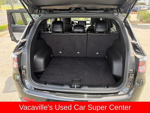 Used 2025 Jeep Compass Limited AWD/4WD image 22