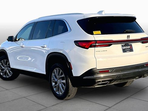 Used 2025 Buick Enclave Preferred FWD image 12