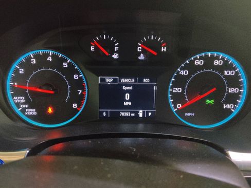 Used 2021 Chevrolet Traverse LT FWD image 23