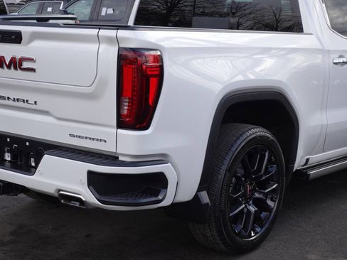 Used 2023 GMC Sierra 1500 Denali w/ Denali Reserve Package image 11