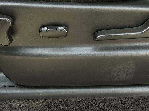 Used 2013 Chevrolet Suburban LT image 35