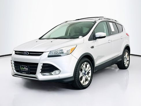 Used 2014 Ford Escape Titanium w/ Equipment Group 401A AWD/4WD image 3