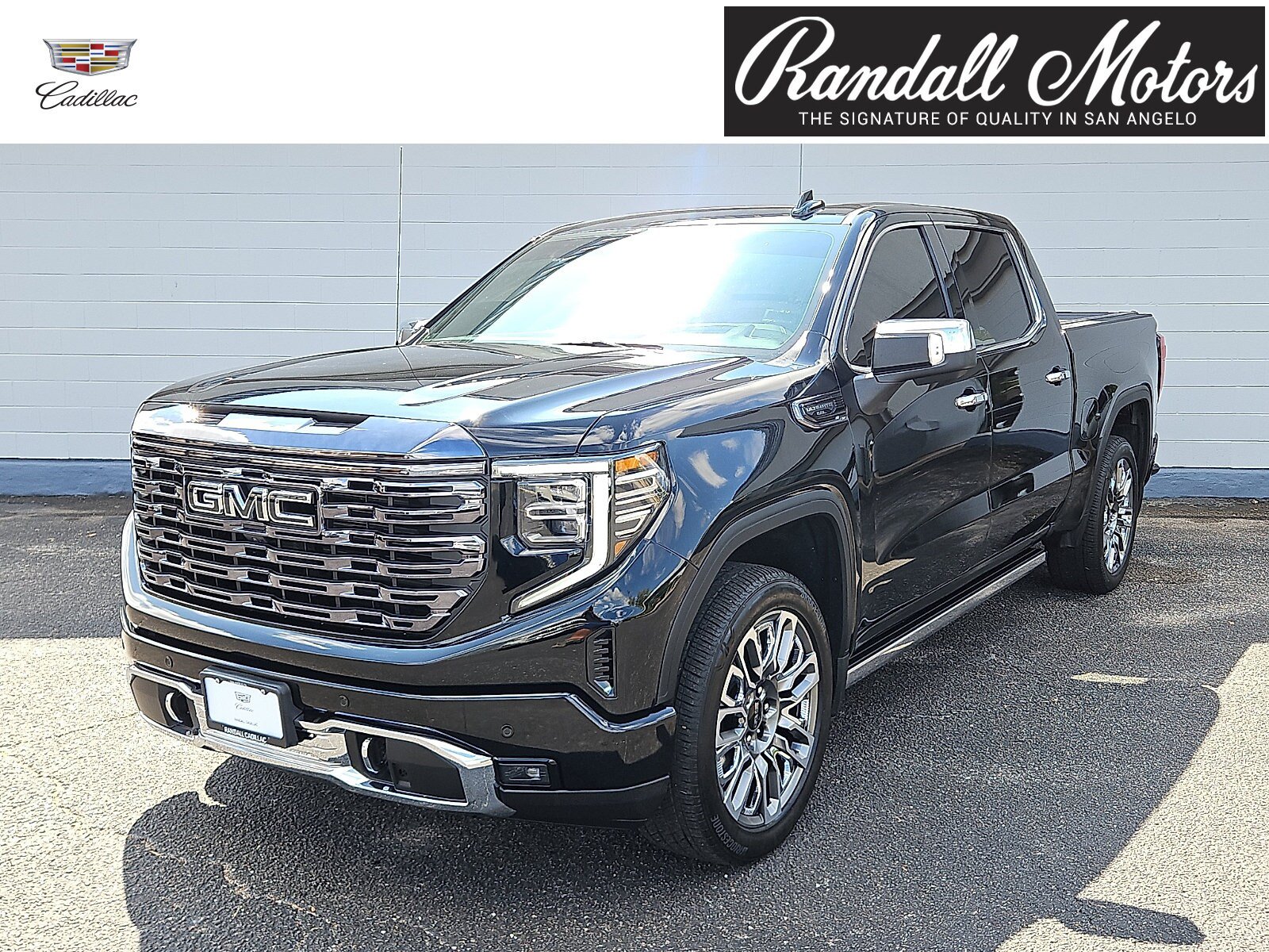 Used 2024 GMC Sierra 1500 Denali Ultimate AWD/4WD image 1