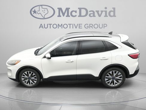 Used 2020 Ford Escape Titanium w/ Titanium Premium Package 2.0 FWD image 35