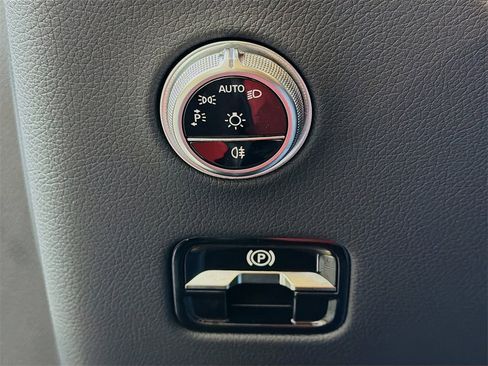 New 2026 Mercedes-Benz GLC 300 4MATIC image 11