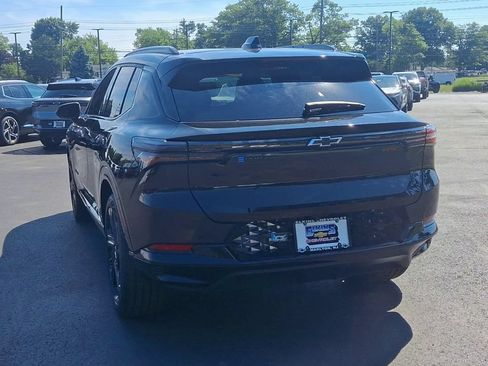New 2026 Chevrolet Equinox EV RS FWD image 9