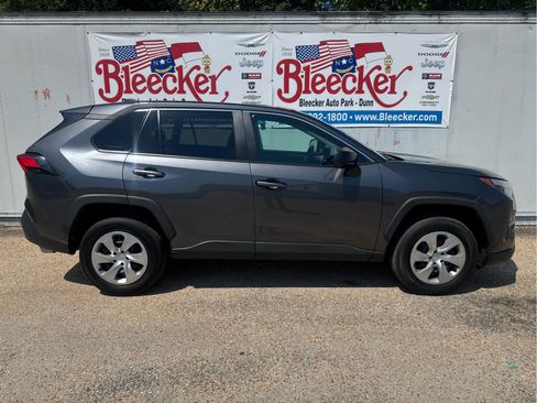 Used 2023 Toyota RAV4 LE FWD image 2