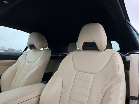 Used 2021 BMW M440i Convertible w/ Premium Package image 25