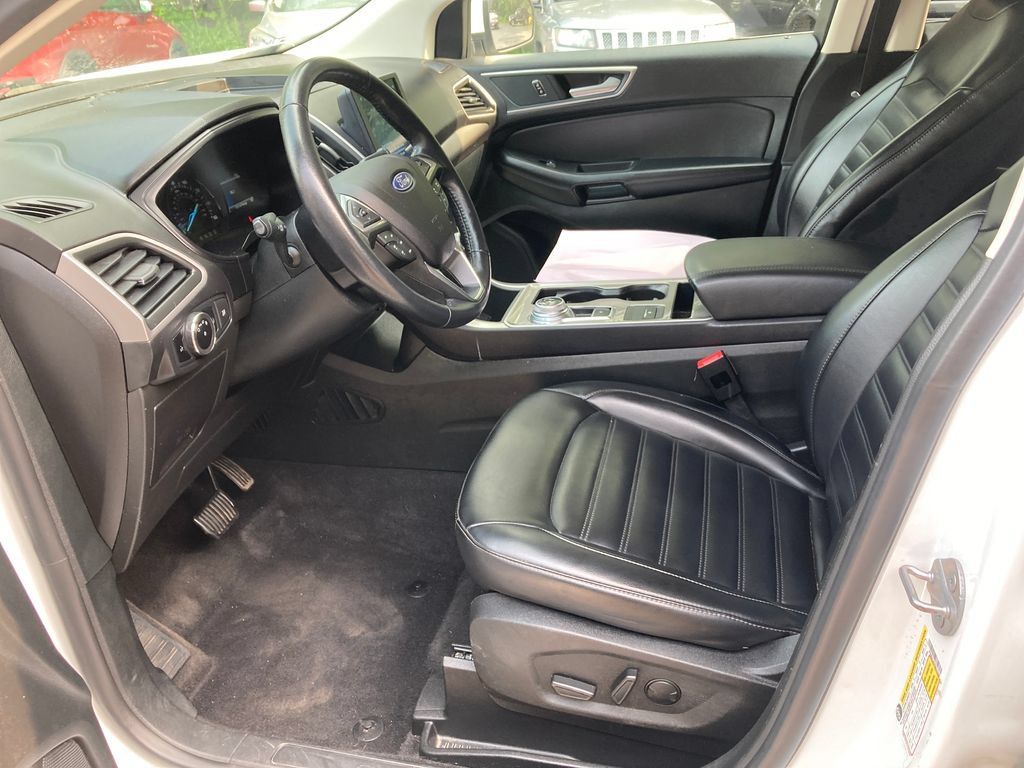 Used 2023 Ford Edge SEL AWD/4WD image 12