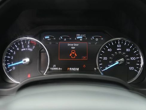 Used 2019 Ford Expedition Platinum image 37