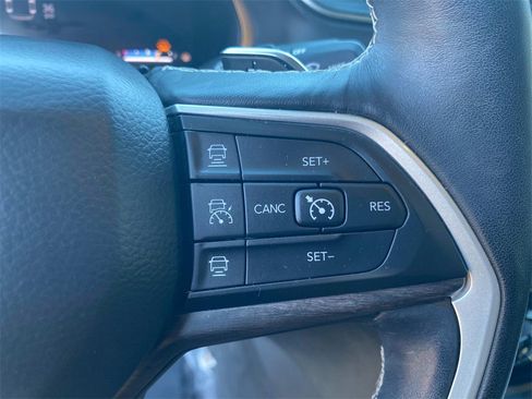 Used 2021 Jeep Grand Cherokee L Limited image 29