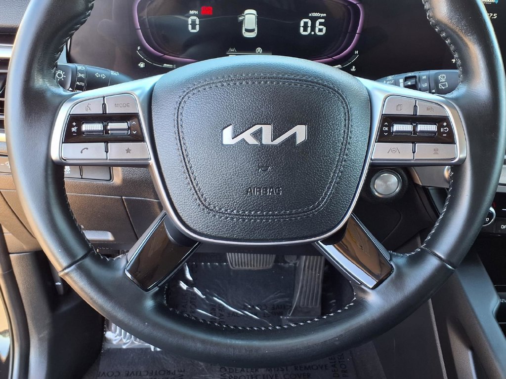 Certified 2024 Kia Telluride LX FWD image 24