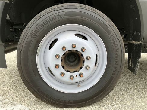 Used 2022 Ford F450 XL w/ Power Equipment Group image 15