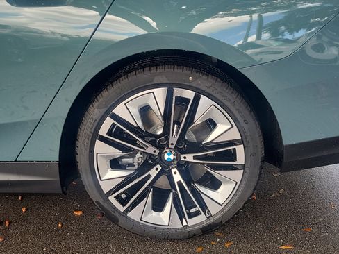 New 2026 BMW i5 eDrive40 RWD image 9