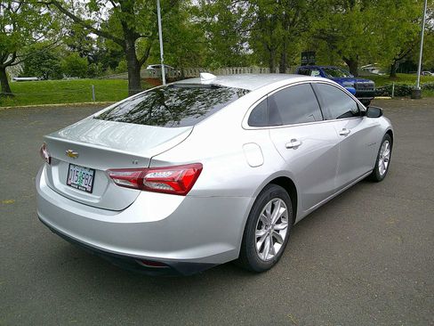 Used 2019 Chevrolet Malibu LT FWD image 5