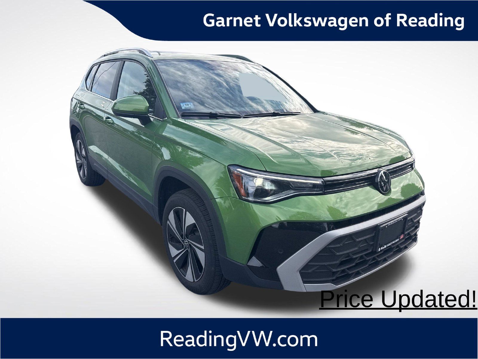 Used 2025 Volkswagen Taos SE w/ Panoramic Sunroof Package AWD/4WD image 8