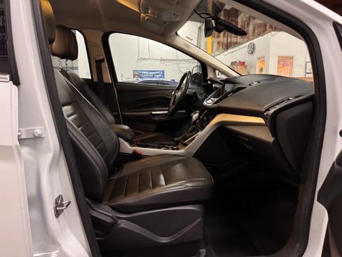 Used 2016 Ford C-MAX Energi SEL image 16
