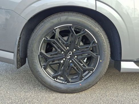 New 2026 INFINITI QX80 4WD w/ Sport Exterior Package image 5