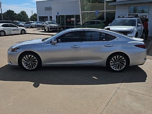 Used 2019 Lexus ES 350 Ultra Luxury image 8