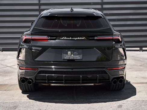 Used 2022 Lamborghini Urus AWD/4WD image 14