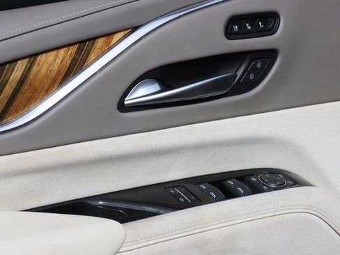 Used 2021 Cadillac Escalade Premium Luxury Platinum image 19