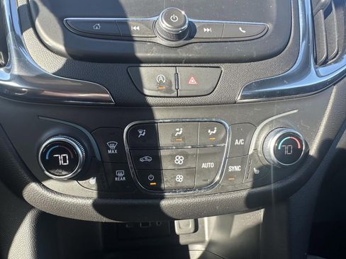 Used 2024 Chevrolet Equinox LT w/ LPO, Floor Liner Package image 32