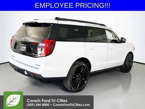 New 2026 Ford Expedition Platinum w/ Stealth Performance Package AWD/4WD image 16
