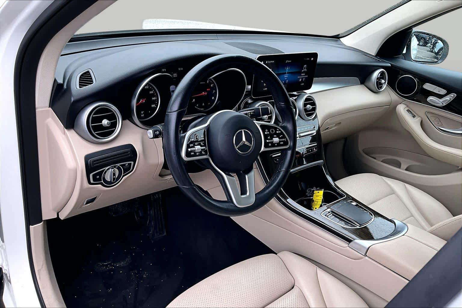 Used 2022 Mercedes-Benz GLC 300 image 18