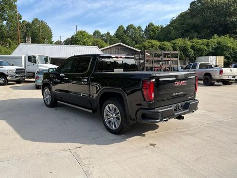 Used 2021 GMC Sierra 1500 Denali w/ Denali Ultimate Package AWD/4WD image 10