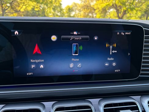 Used 2024 Mercedes-Benz GLS 580 4MATIC image 45