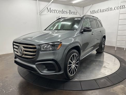 Used 2026 Mercedes-Benz GLS 450 4MATIC image 3