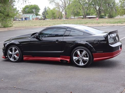Used 2007 Ford Mustang Coupe RWD image 8
