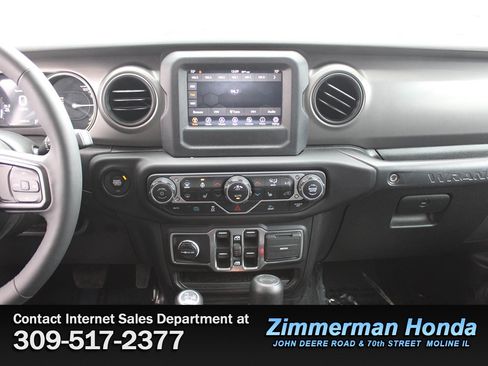 Used 2023 Jeep Wrangler Unlimited w/ Cold Weather Group image 15