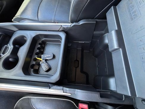 Used 2019 RAM 3500 Laramie AWD/4WD image 17