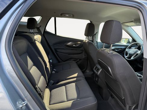 Used 2023 GMC Terrain SLE w/ Driver Convenience Package image 18