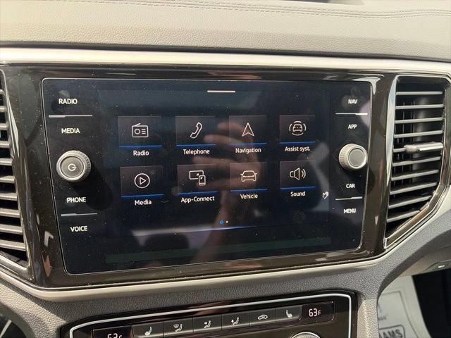 Used 2023 Volkswagen Atlas SEL AWD/4WD image 16
