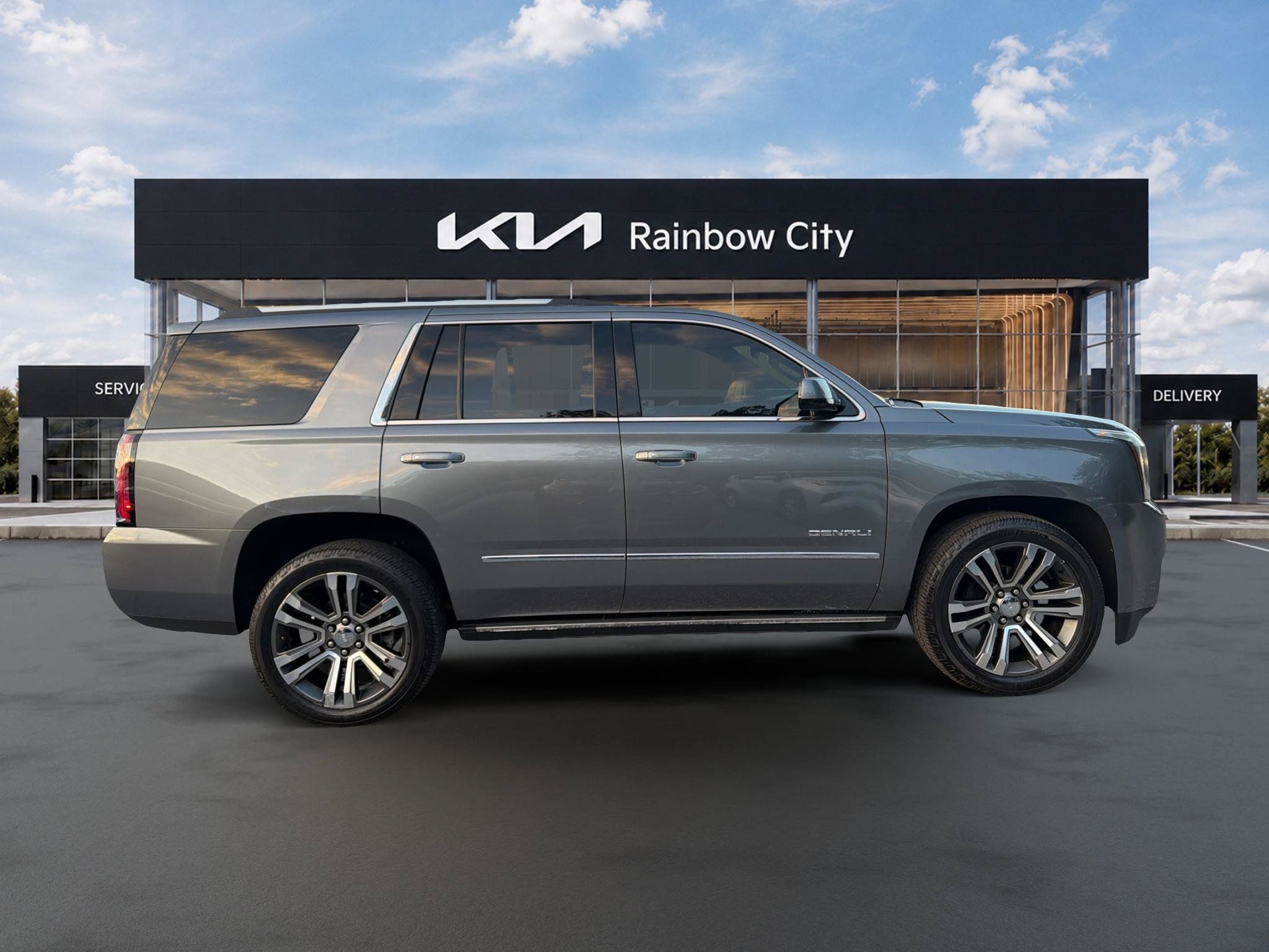 Used 2020 GMC Yukon Denali w/ Denali Ultimate Package AWD/4WD image 4
